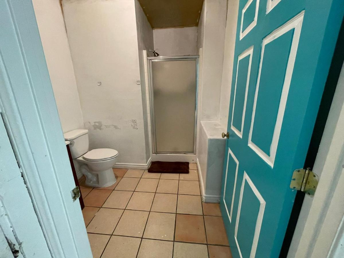 Humble Abode At * El Monte